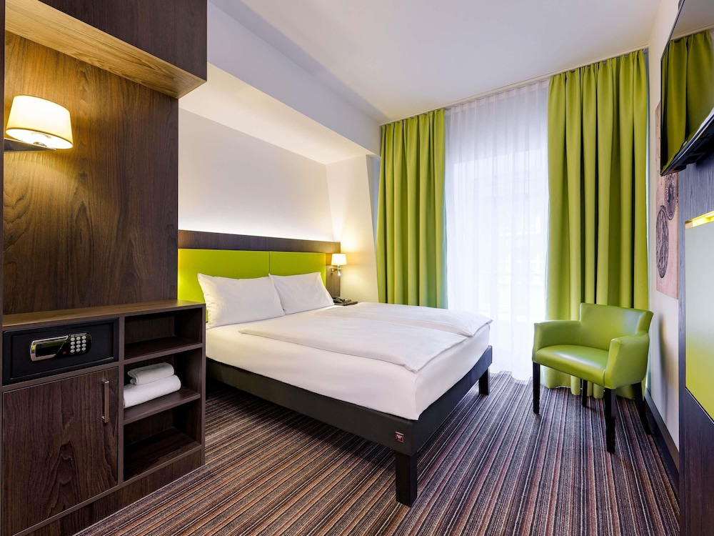 Habitación Doble Confort con 1 cama doble de 160 x 200 cm (63 x 79 pulgadas) del hotel Ibis Styles Trier. Foto 1