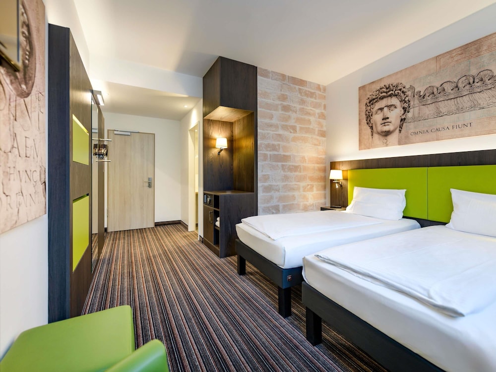 Habitación Gemela Confort: 2 camas individuales de 100 x 200 cm (35 x 79 pulgadas) del hotel Ibis Styles Trier. Foto 5