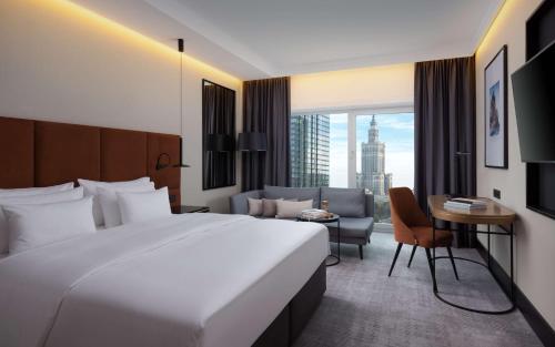 Habitación Premium Collection con vistas a la ciudad del hotel Radisson Collection , Warsaw