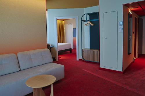 Suite Junior del hotel Mercure Warszawa Centrum. Foto 1