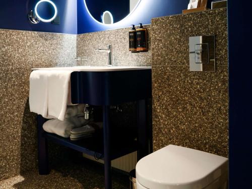 Suite Junior del hotel Mercure Warszawa Centrum. Foto 15