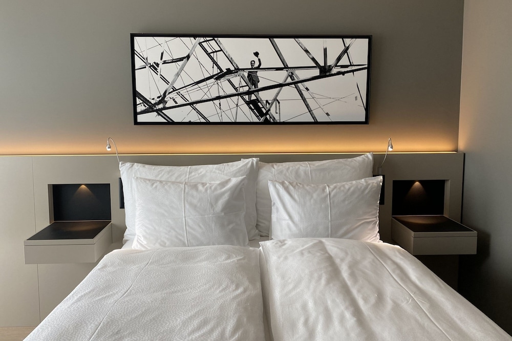 Habitación estándar, 1 cama de matrimonio grande, vistas a la ciudad del hotel Modern Times. Foto 3