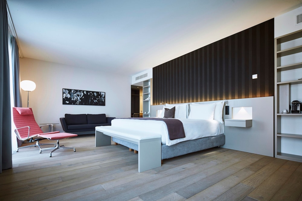 Suite junior, 1 cama de matrimonio grande (View) del hotel Modern Times. Foto 3
