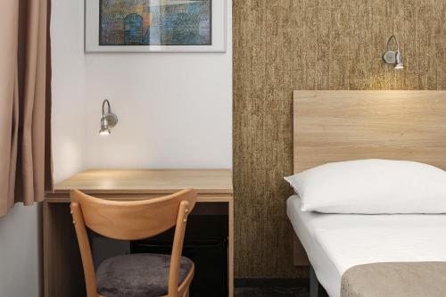 Habitación Doble Estándar - 1 o 2 camas del hotel Ambiance. Foto 4
