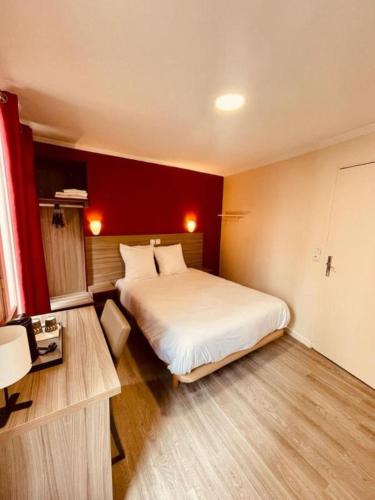 Habitación Doble del hotel Hipotel Paris Gambetta Republique. Foto 1