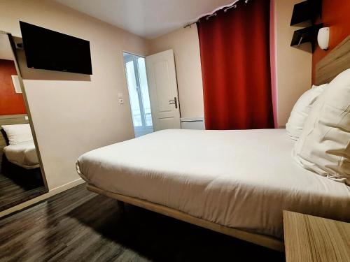 Habitación Doble del hotel Hipotel Paris Gambetta Republique. Foto 8