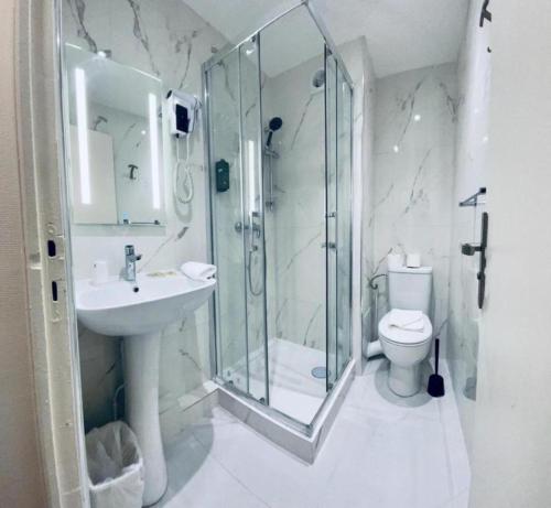 Habitación Individual del hotel Hipotel Paris Gambetta Republique. Foto 1