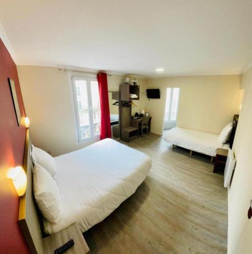 Habitación Triple del hotel Hipotel Paris Gambetta Republique. Foto 4