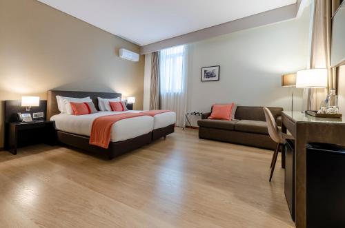 Habitación Doble con vistas al interior - 1 o 2 camas del hotel TURIM Aveiro Palace. Foto 1