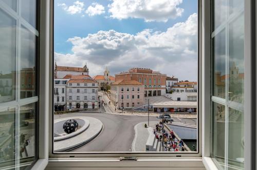 Suite con vistas a la ciudad del hotel TURIM Aveiro Palace. Foto 1