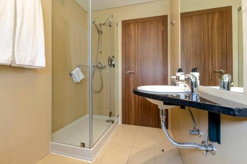Suite con vistas a la ciudad del hotel TURIM Aveiro Palace. Foto 7