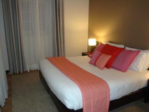Suite con vistas a la ciudad del hotel TURIM Aveiro Palace. Foto 6