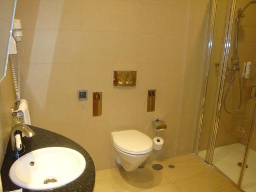 Suite Junior con vistas al interior del hotel TURIM Aveiro Palace. Foto 2