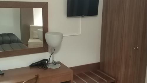 Habitación Doble Económica - 1 o 2 camas del hotel Ambrosia Suites and Aparts. Foto 3