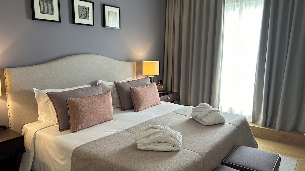 Suite Premium, 1 cama de matrimonio grande del hotel Santarem
