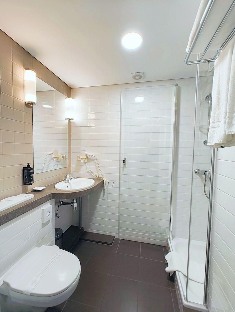 Habitación Doble o Gemela Superior del hotel Mercure Marijampole. Foto 7