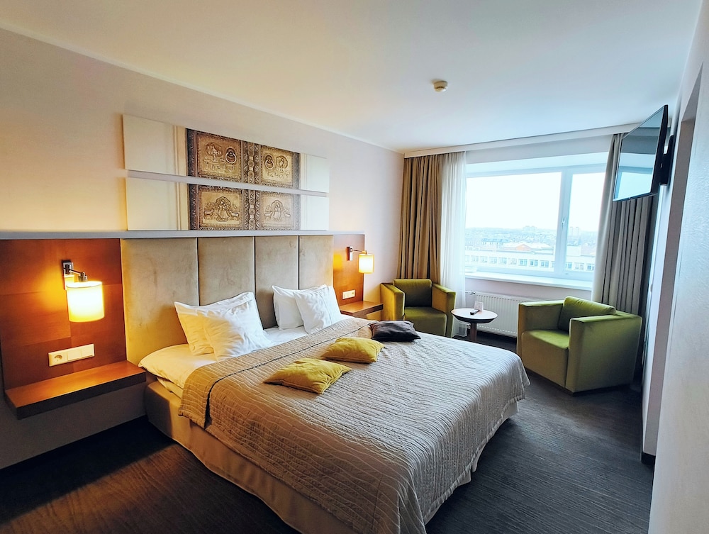 Apartamento con Cama Doble y Salón del hotel Mercure Marijampole