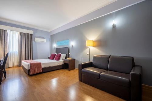 Habitación Triple del hotel Onix. Foto 7