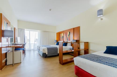 Habitación Triple Estándar del hotel Alvorada. Foto 6