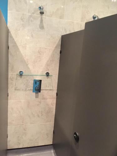 Cama en habitación compartida mixta - 12 camas del hotel Book A Bed. Foto 4