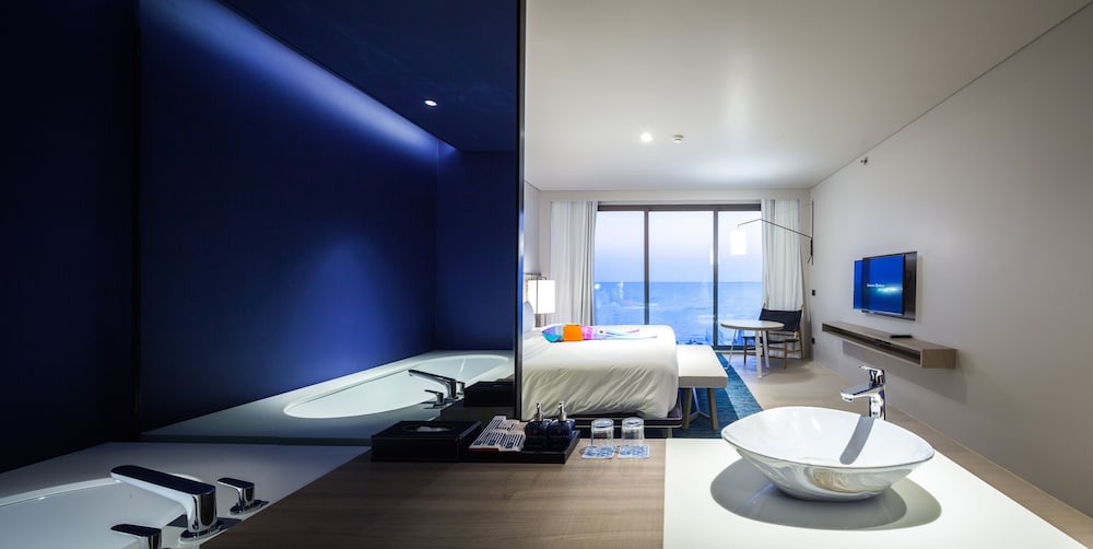 Sky Pool Villa del hotel Veranda Resort Pattaya Mgallery - Sha Extra Plus. Foto 2