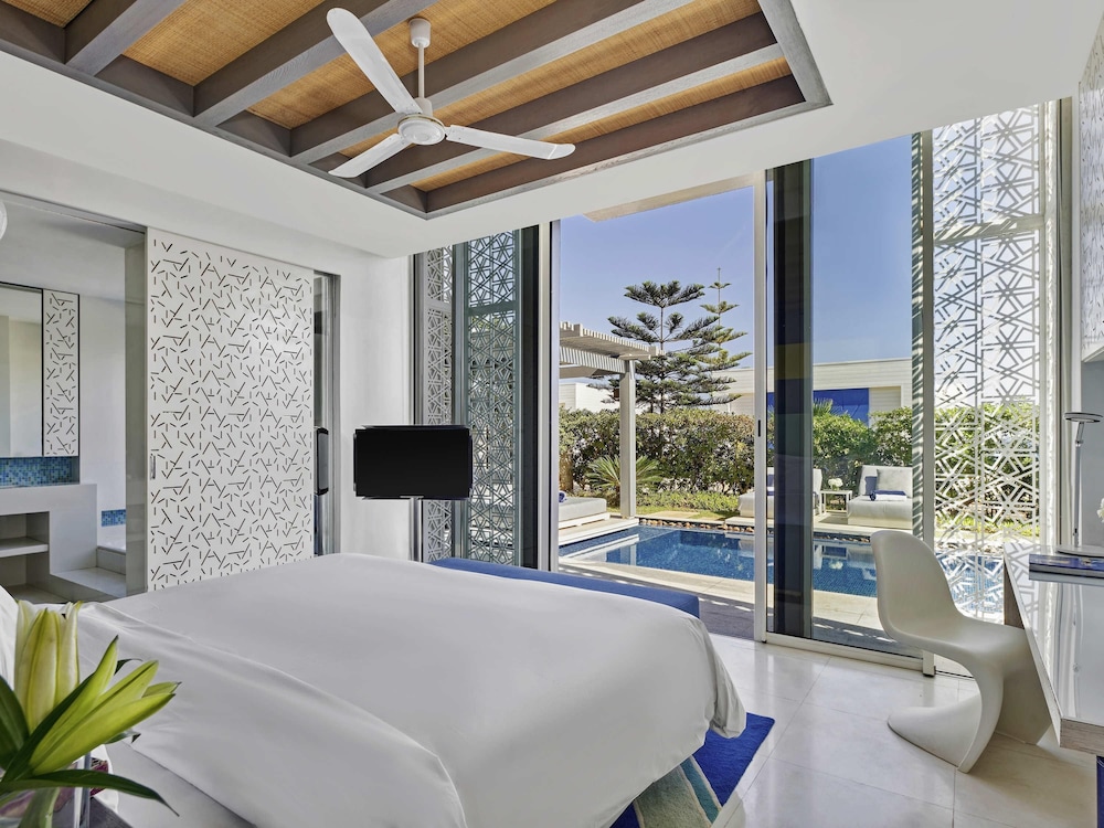 Villa Signature, 1 cama king size y 2 camas individuales, vistas al mar, piscina privada del hotel Sofitel Tamuda Bay Beach and Spa. Foto 3