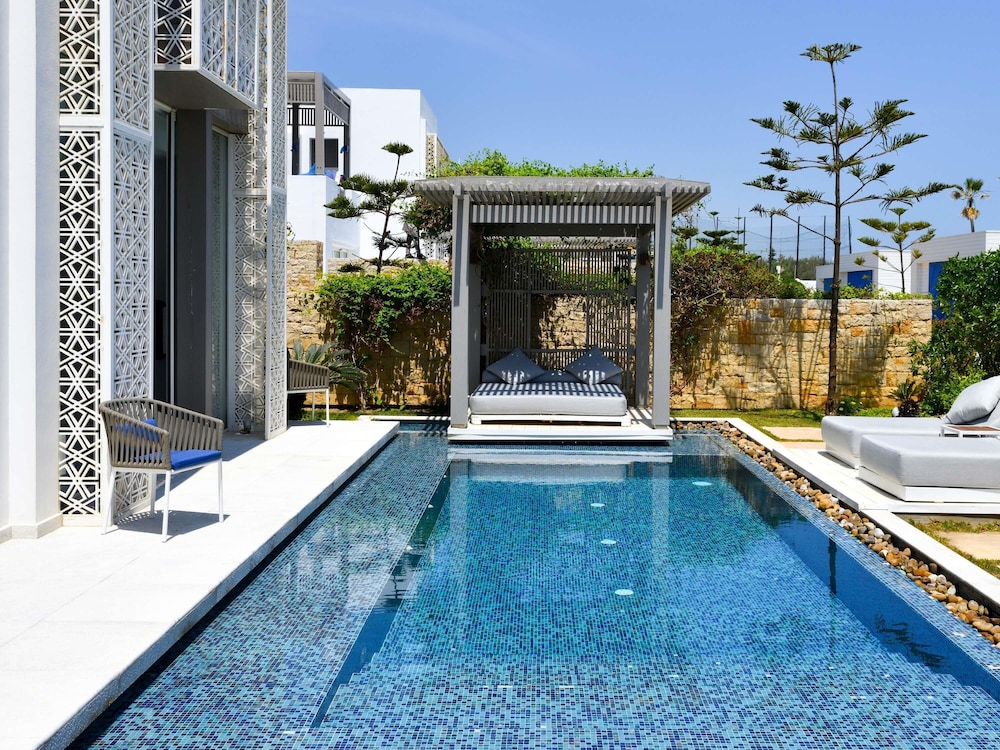 Villa Signature, 1 cama king size y 2 camas individuales, vistas al mar, piscina privada del hotel Sofitel Tamuda Bay Beach and Spa. Foto 6