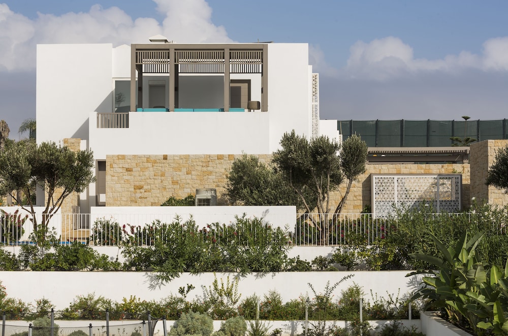 Villa Signature, 1 cama king size y 2 camas individuales, vistas al mar, piscina privada del hotel Sofitel Tamuda Bay Beach and Spa. Foto 14