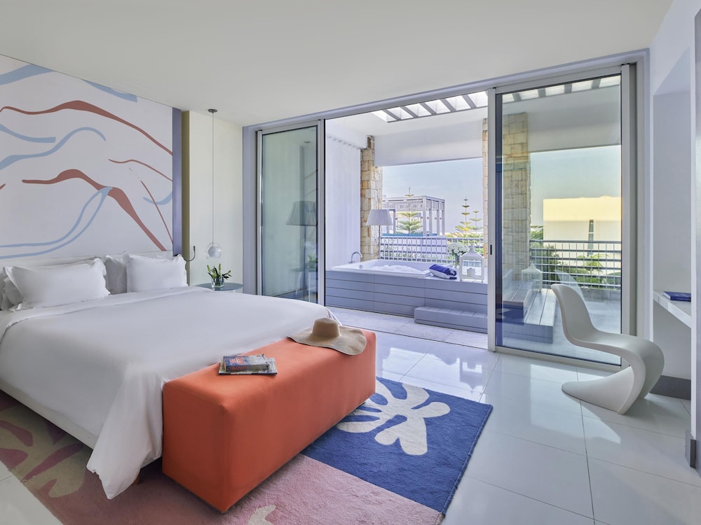 Suite Prestige, 1 cama king size, vistas al jardín, terraza privada con bañera de hidromasaje del hotel Sofitel Tamuda Bay Beach and Spa