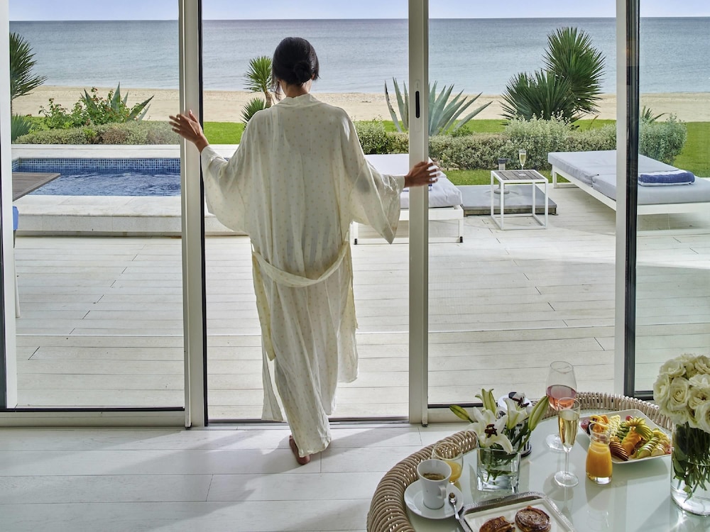 Suite Playa, 1 cama king size, vistas panorámicas al mar, junto al agua del hotel Sofitel Tamuda Bay Beach and Spa. Foto 6