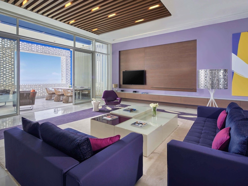 Suite Opera, 1 cama king size, vistas panorámicas al mar, terraza privada con bañera de hidromasaje del hotel Sofitel Tamuda Bay Beach and Spa. Foto 2