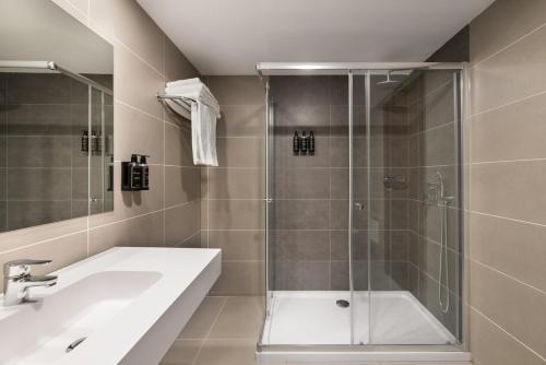 Suite con aparcamiento gratuito del hotel Exe São Lázaro. Foto 4