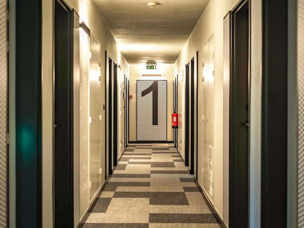 Habitación superior, 1 cama doble del hotel Ibis Guimaraes. Foto 6