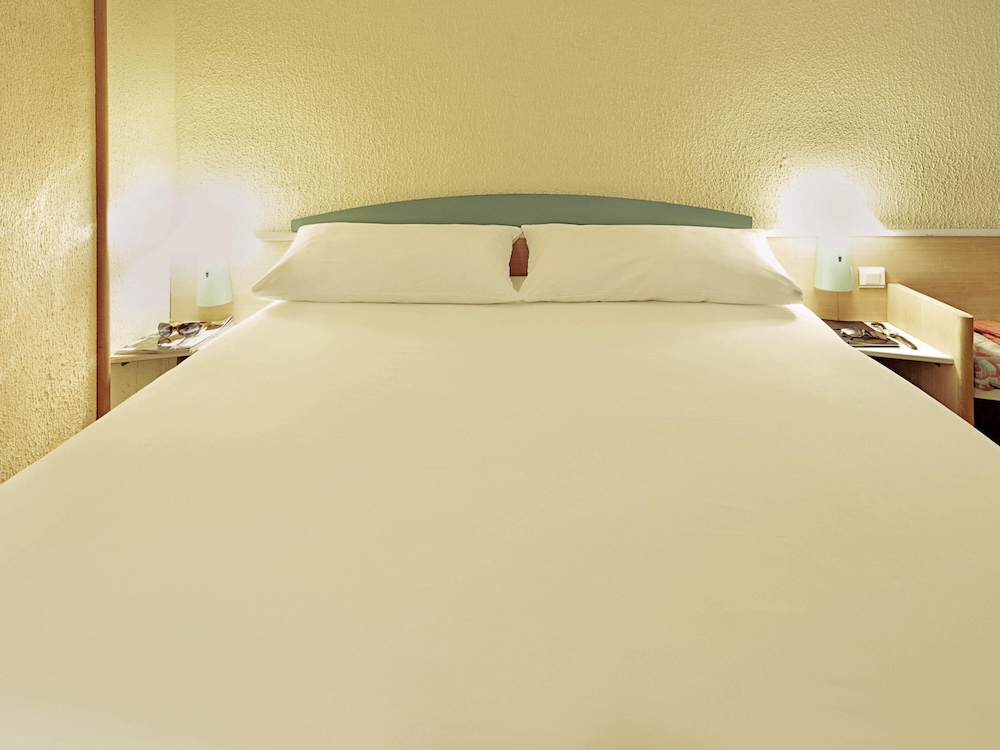 Habitación doble, 1 cama doble del hotel Ibis Guimaraes. Foto 3