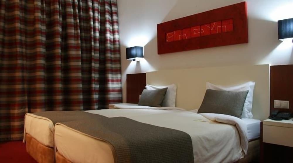 Habitación estándar con 1 cama doble o 2 individuales (with extra bed) del hotel Dighton