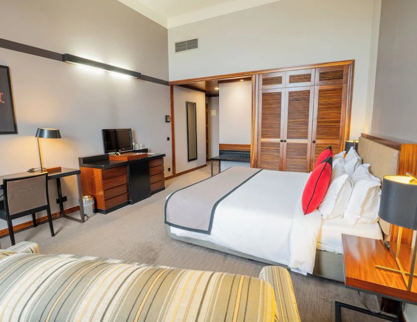 Habitación doble, 1 cama de matrimonio grande del hotel Dighton. Foto 3