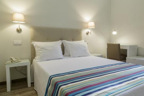 Habitación Doble del hotel Porto Domus. Foto 1