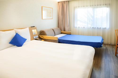 Habitación Doble Estándar del hotel Novotel Porto Gaia. Foto 7