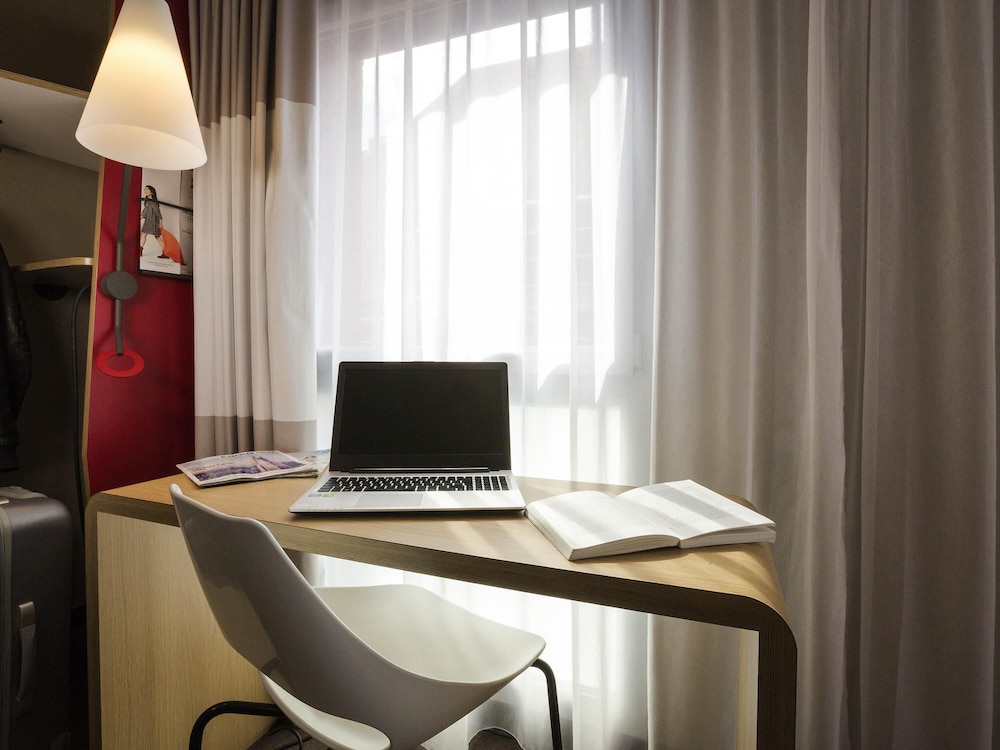 Habitación estándar, 1 cama doble del hotel Ibis Lille Centre Grand Palais. Foto 6