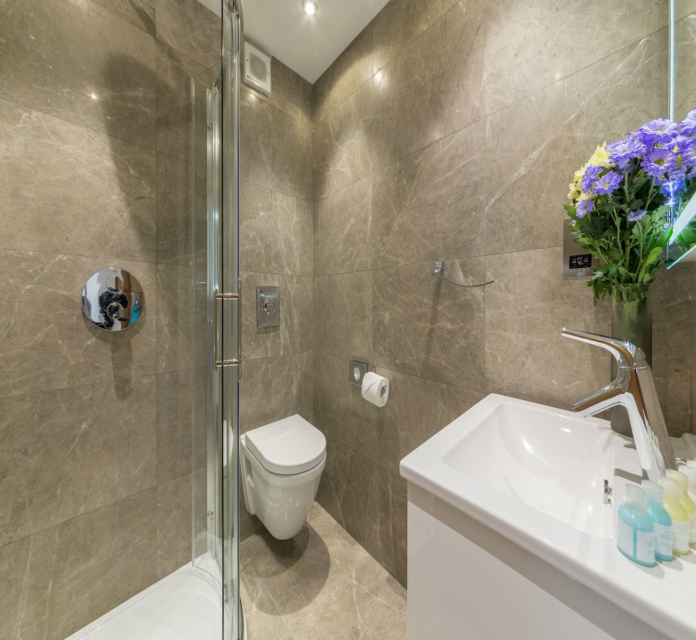 Habitación doble del hotel The Lion and Key. Foto 41