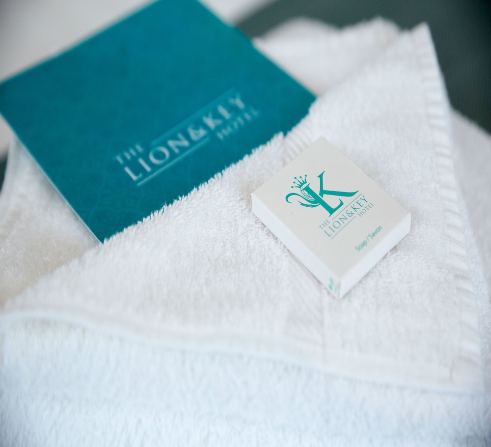 Habitación doble del hotel The Lion and Key. Foto 44