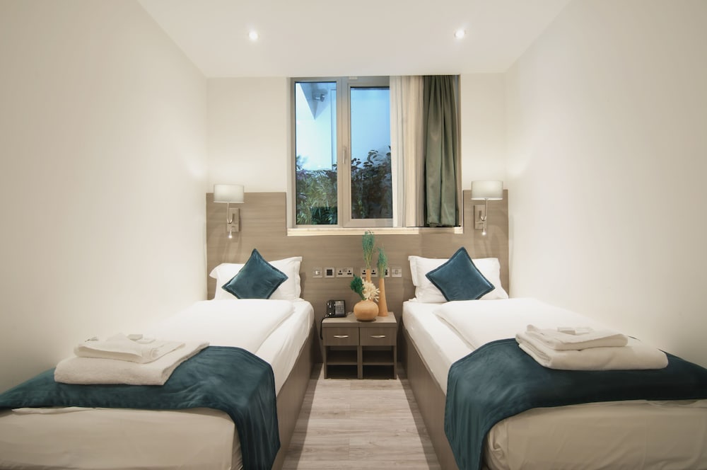 Habitación clásica con 2 camas individuales, baño privado del hotel The Lion and Key