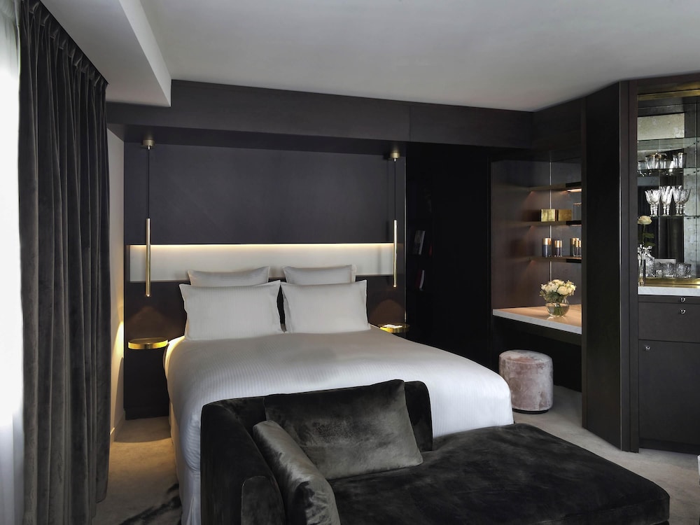 Suite Signature, 1 cama de matrimonio grande (Ebene Executive) del hotel Boutet Bastille Hotel Paris - MGallery Collection. Foto 1