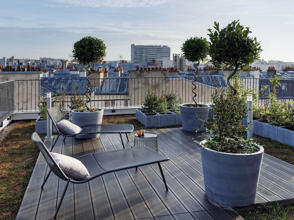 Suite junior, 1 cama de matrimonio, terraza del hotel Boutet Bastille Hotel Paris - MGallery Collection. Foto 3