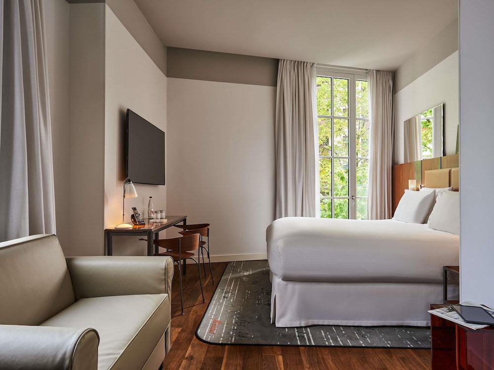 Suite junior, 1 cama de matrimonio grande del hotel Boutet Bastille Hotel Paris - MGallery Collection