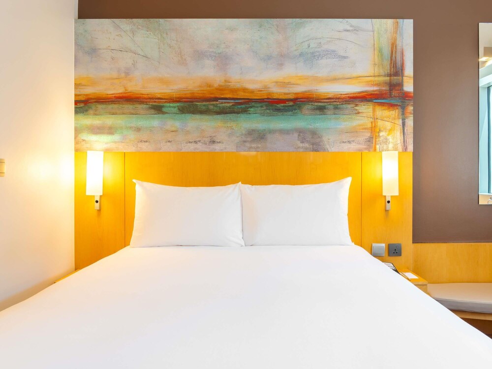 Habitación Premium, Cama Queen Size, Con Beneficios Adicionales del hotel Ibis One Central