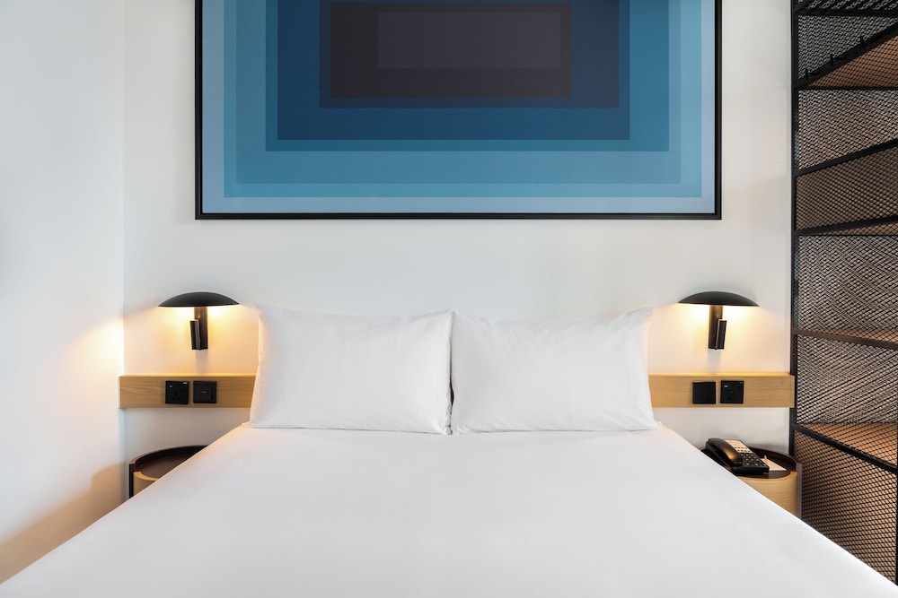 Habitación Premium, Cama Queen Size, Con Beneficios Adicionales del hotel Ibis One Central. Foto 4