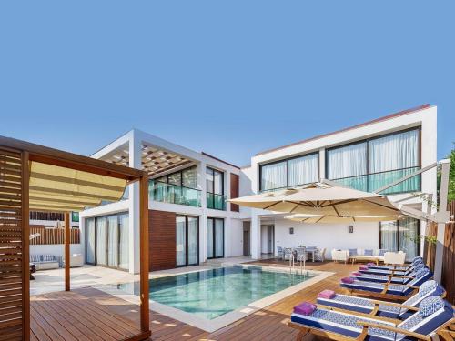 Habitaciones Deluxe del hotel Rixos Premium Tekirova - The Land Of Legends. Foto 3