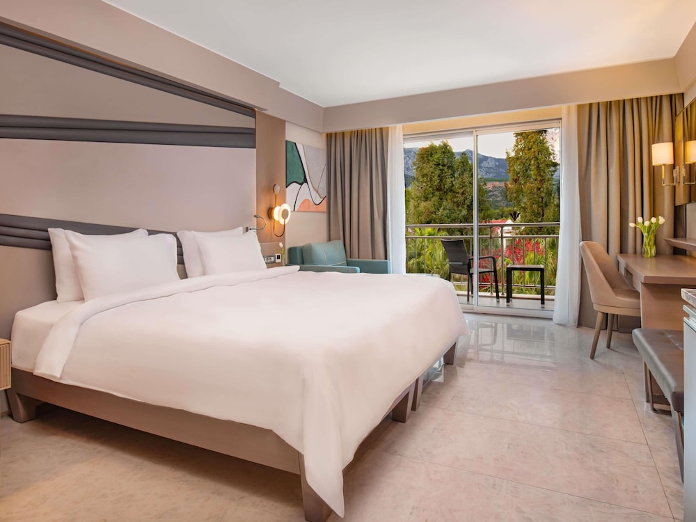 Habitación Deluxe, Vista al Jardín del hotel Rixos Premium Tekirova - The Land Of Legends