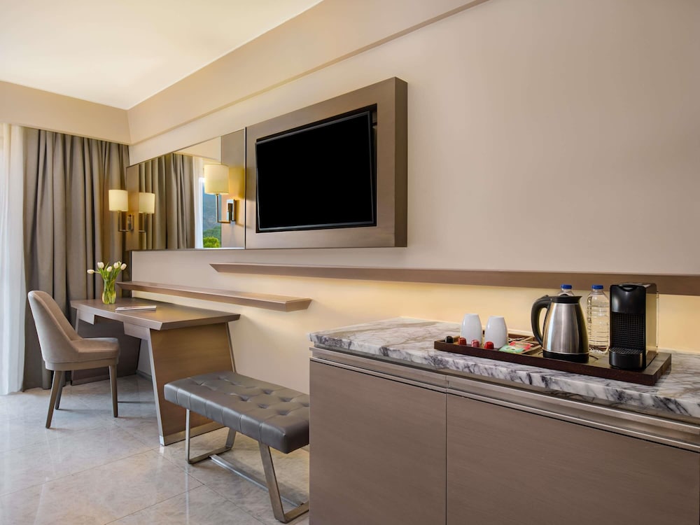 Habitación Deluxe, Vista al Jardín del hotel Rixos Premium Tekirova - The Land Of Legends. Foto 3